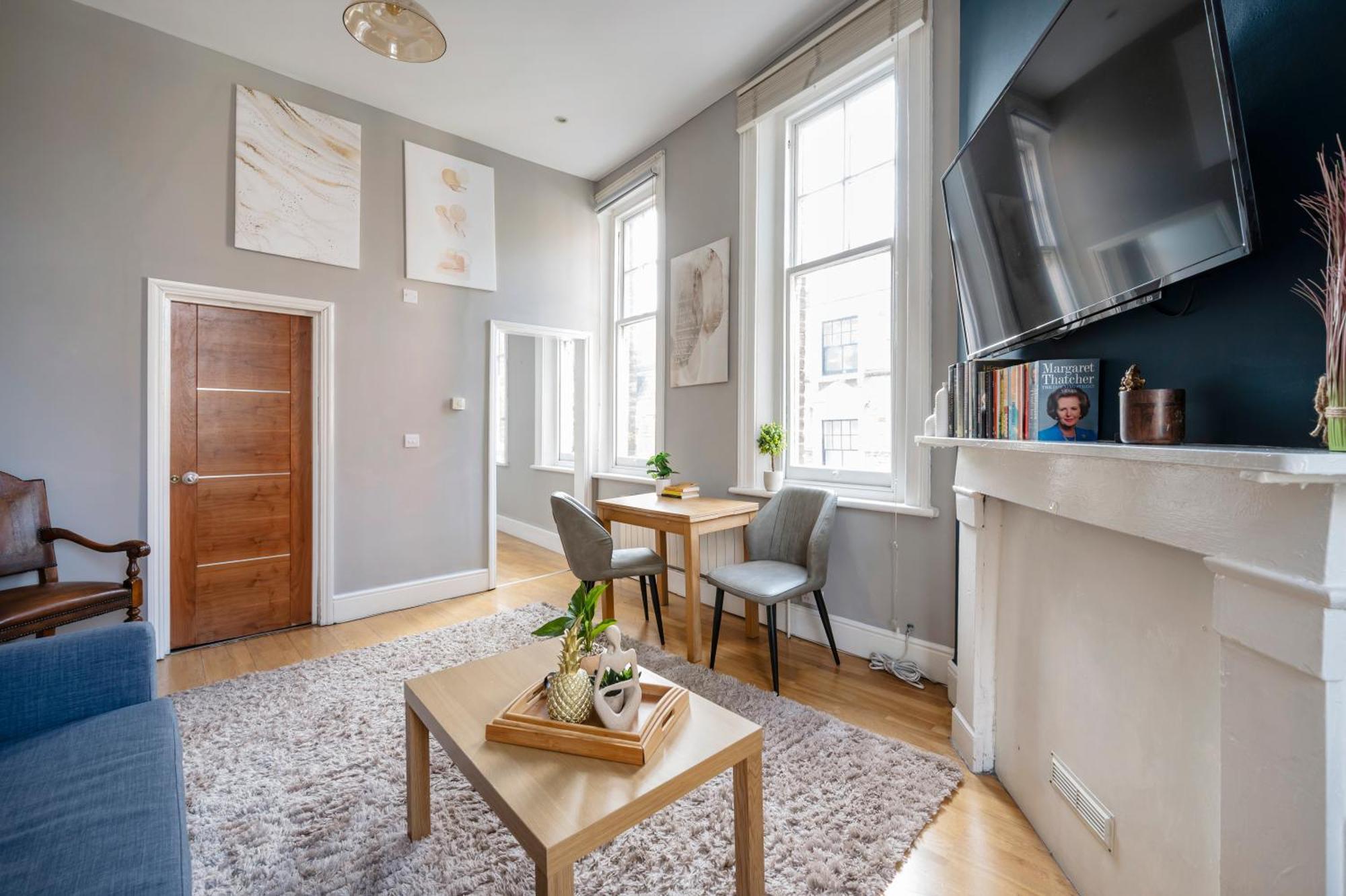 Sunny Corner Apartment In Center Of London Bagian luar foto