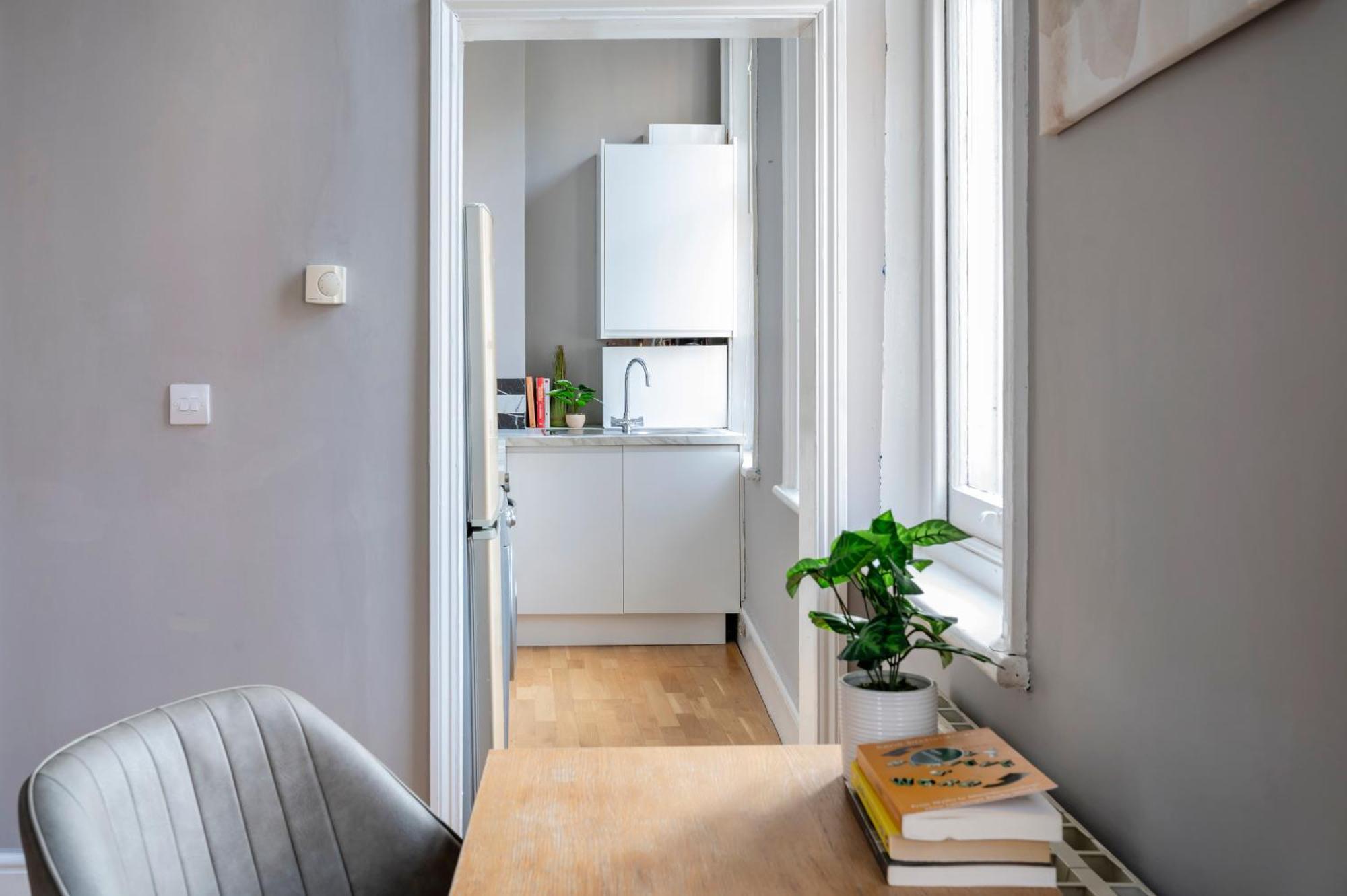 Sunny Corner Apartment In Center Of London Bagian luar foto